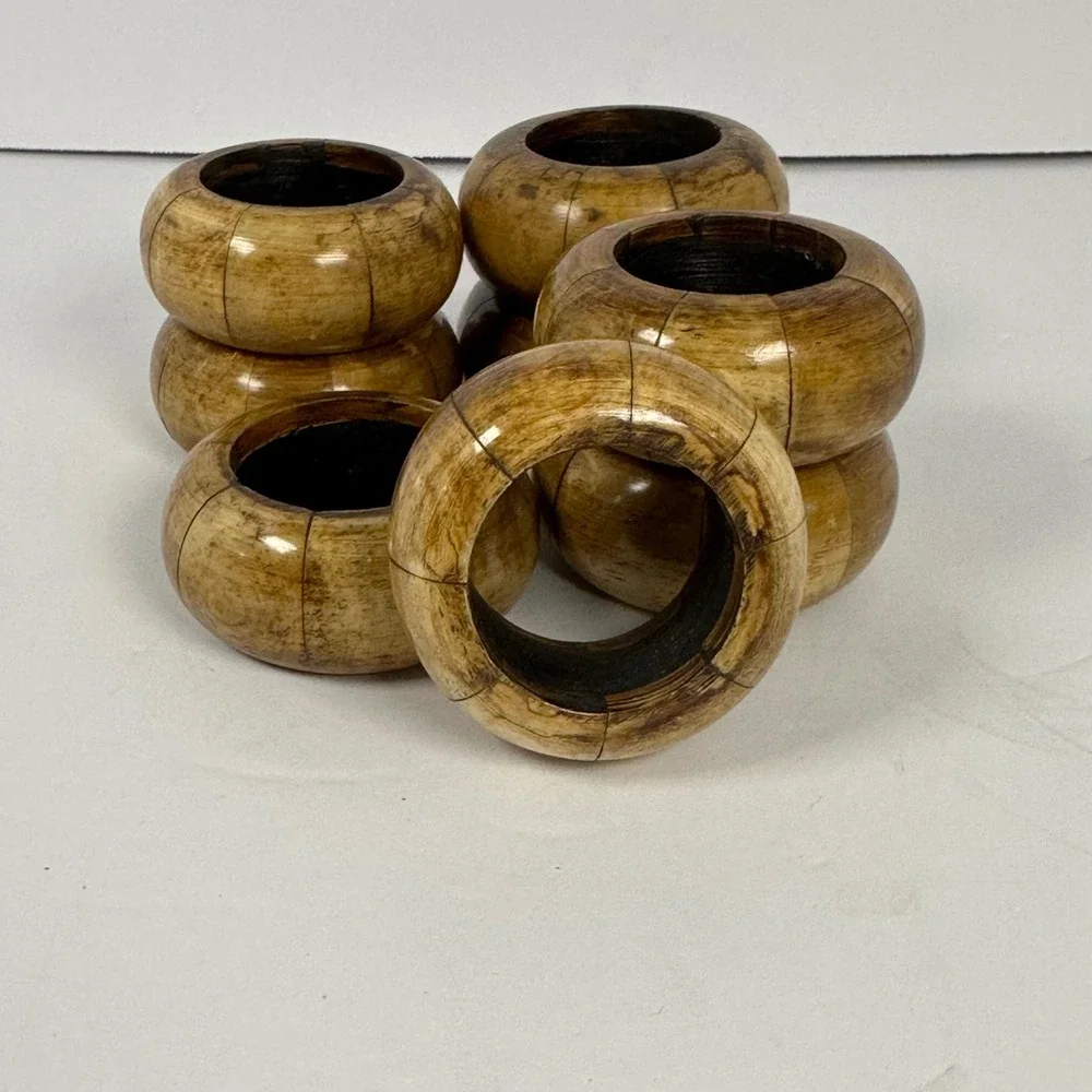 Set of‎ 6 Rustic Wood Napkin Rings Hand Carved for Farmhouse Table Decor